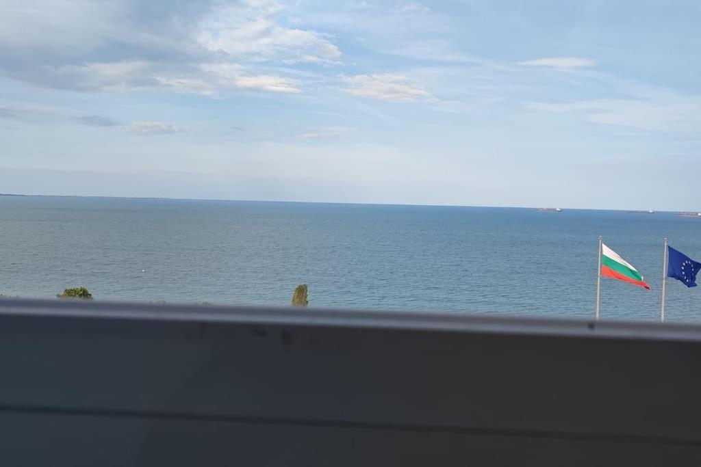 Sea View Flora Apartment Burgas Ngoại thất bức ảnh